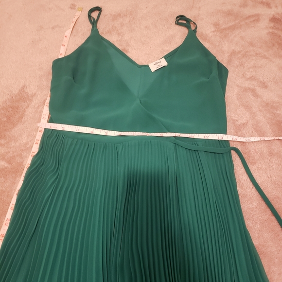 Wilfred wrap pleated dress 👗 - Picture 7 of 14